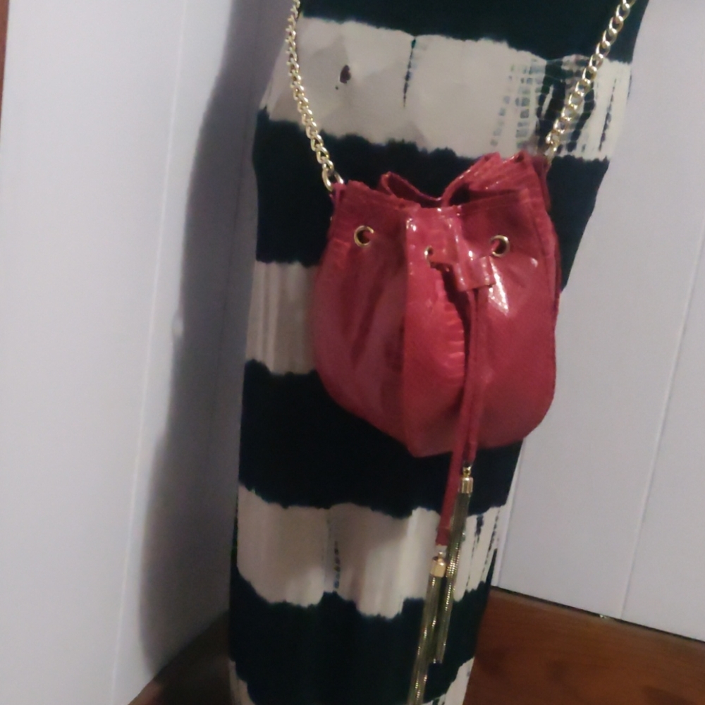 Cache red purse - Picture 4 of 8